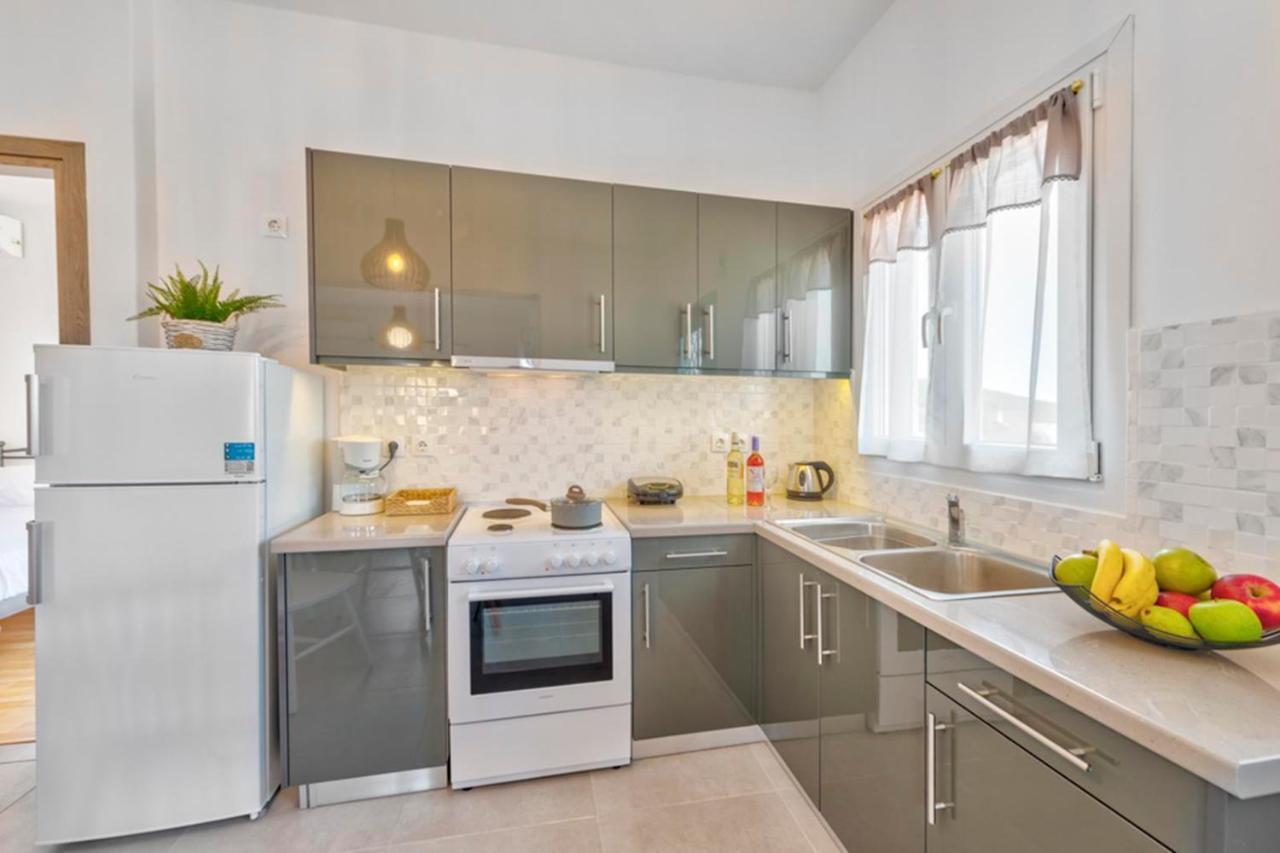 Вілла Oceania House With Sea View Posidhonia  Екстер'єр фото